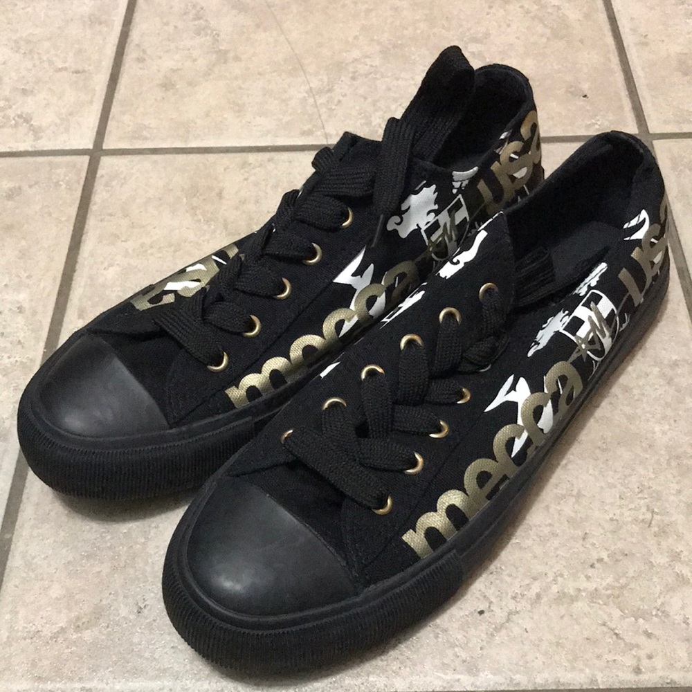 Men’s Mecca shoes